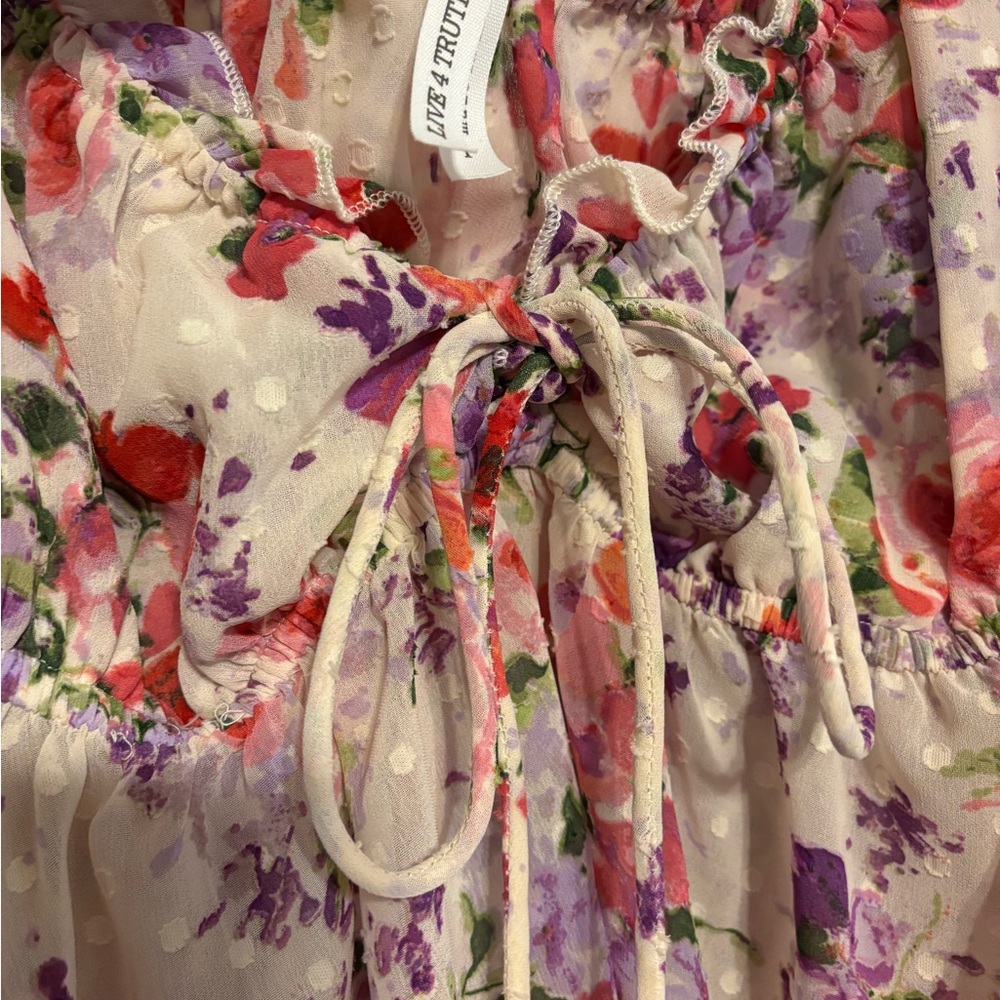Floral Ruffle Blouse - Picture 3 of 5